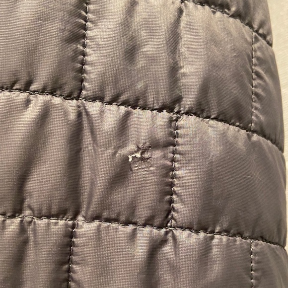 Patagonia Men's Dark Gray nano puff Jacket - Picture 3 of 4